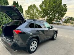 Сүрөт унаа Toyota RAV4