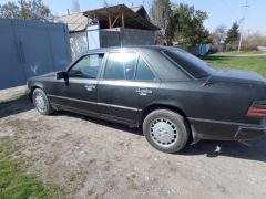 Photo of the vehicle Mercedes-Benz W124