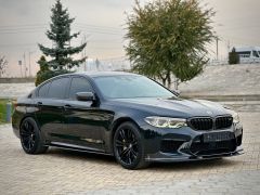 Photo of the vehicle BMW M5