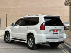 Photo of the vehicle Lexus GX