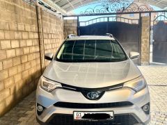 Сүрөт унаа Toyota RAV4