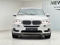 Photo of the vehicle BMW X5