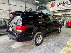 Сүрөт унаа Toyota Sequoia