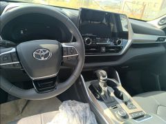 Сүрөт унаа Toyota Highlander