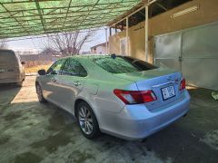 Photo of the vehicle Lexus ES