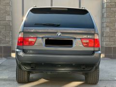 Photo of the vehicle BMW X5