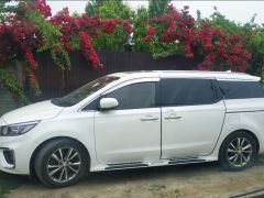 Фото авто Kia Carnival