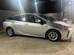 Фото авто Toyota Prius