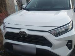 Сүрөт унаа Toyota RAV4