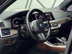 Photo of the vehicle BMW X5