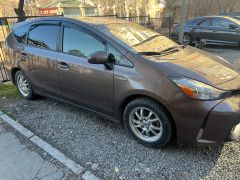 Сүрөт унаа Toyota Prius v (+)