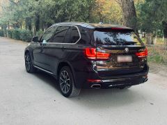 Photo of the vehicle BMW X5