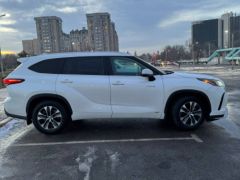 Сүрөт унаа Toyota Highlander