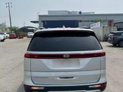 Photo of the vehicle Kia Carnival