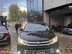 Сүрөт унаа Toyota Highlander