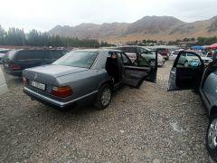 Photo of the vehicle Mercedes-Benz W124