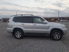 Сүрөт унаа Toyota Land Cruiser Prado