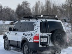 Сүрөт унаа Mitsubishi Pajero