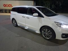 Photo of the vehicle Kia Carnival