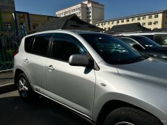 Сүрөт унаа Toyota RAV4