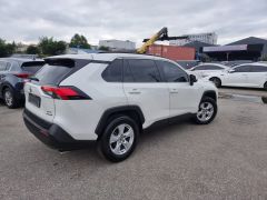 Photo of the vehicle Toyota RAV4