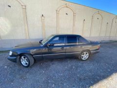 Сүрөт унаа Mercedes-Benz W124