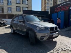 Photo of the vehicle BMW X5