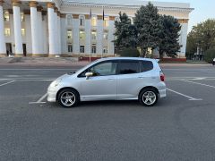 Photo of the vehicle Honda Fit