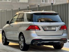 Сүрөт унаа Mercedes-Benz GLE