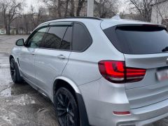 Photo of the vehicle BMW X5