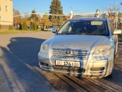 Сүрөт унаа Toyota Avensis