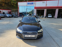 Photo of the vehicle Audi A4