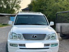 Photo of the vehicle Lexus LX