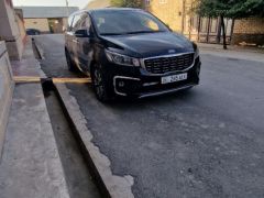 Photo of the vehicle Kia Carnival