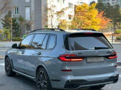 Photo of the vehicle BMW X7