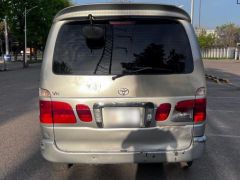 Photo of the vehicle Toyota Granvia