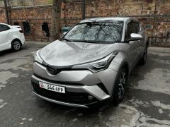 Фото авто Toyota C-HR