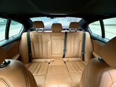 Photo of the vehicle BMW 5 Series