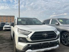 Сүрөт унаа Toyota RAV4