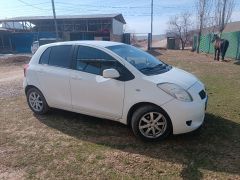 Сүрөт унаа Toyota Yaris