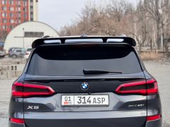 Photo of the vehicle BMW X5