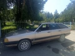 Photo of the vehicle Audi 100