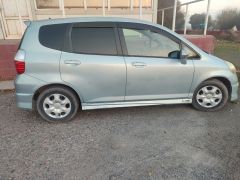 Photo of the vehicle Honda Fit