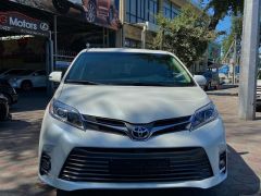 Сүрөт унаа Toyota Sienna