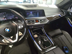 Photo of the vehicle BMW X5