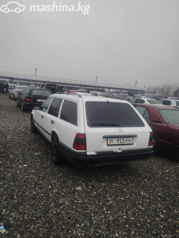 Mercedes-Benz W124