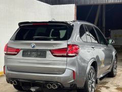 Photo of the vehicle BMW X5