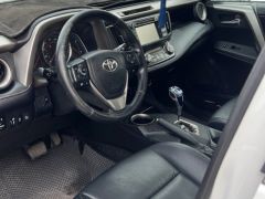 Сүрөт унаа Toyota RAV4