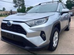 Сүрөт унаа Toyota RAV4