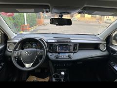 Сүрөт унаа Toyota RAV4